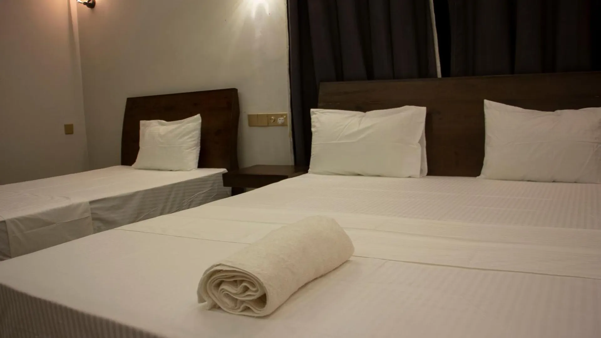Guest house Varinias Beach Villa Negombo Sri Lanka
