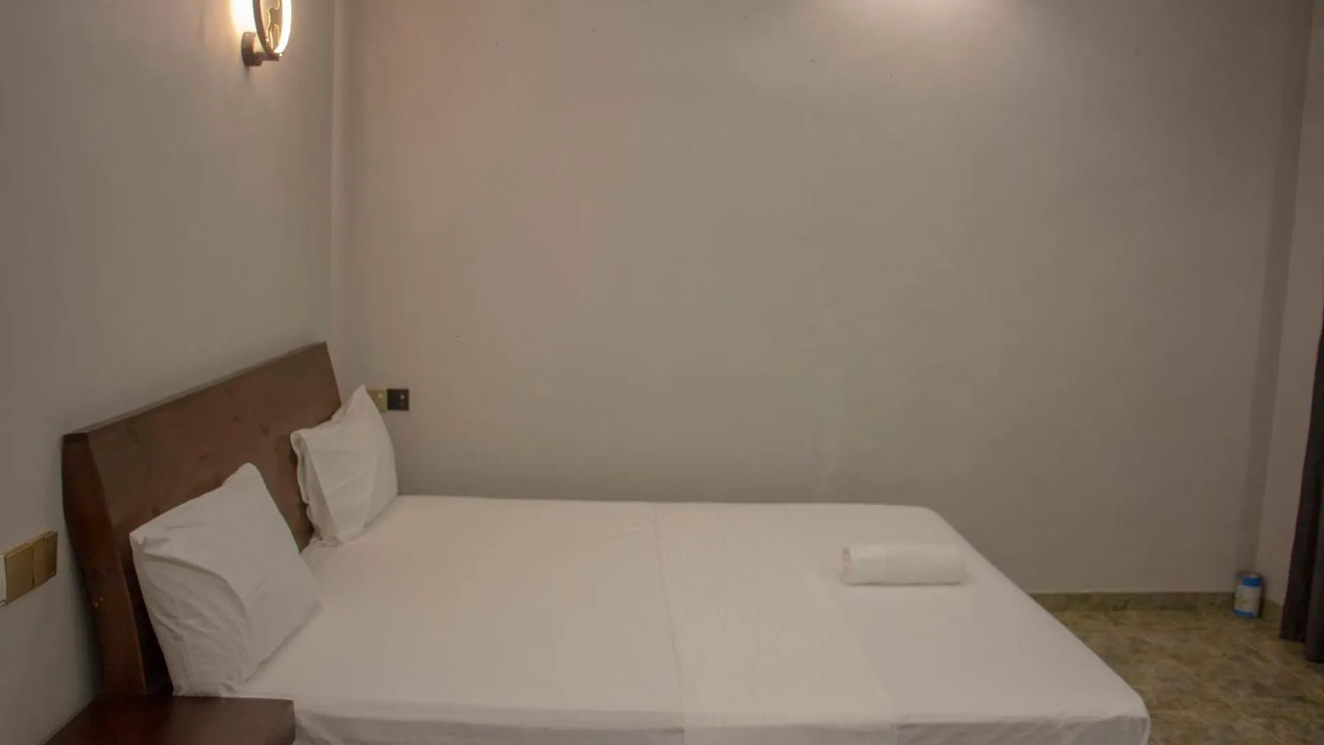 Varinias Beach Villa Negombo Guest house