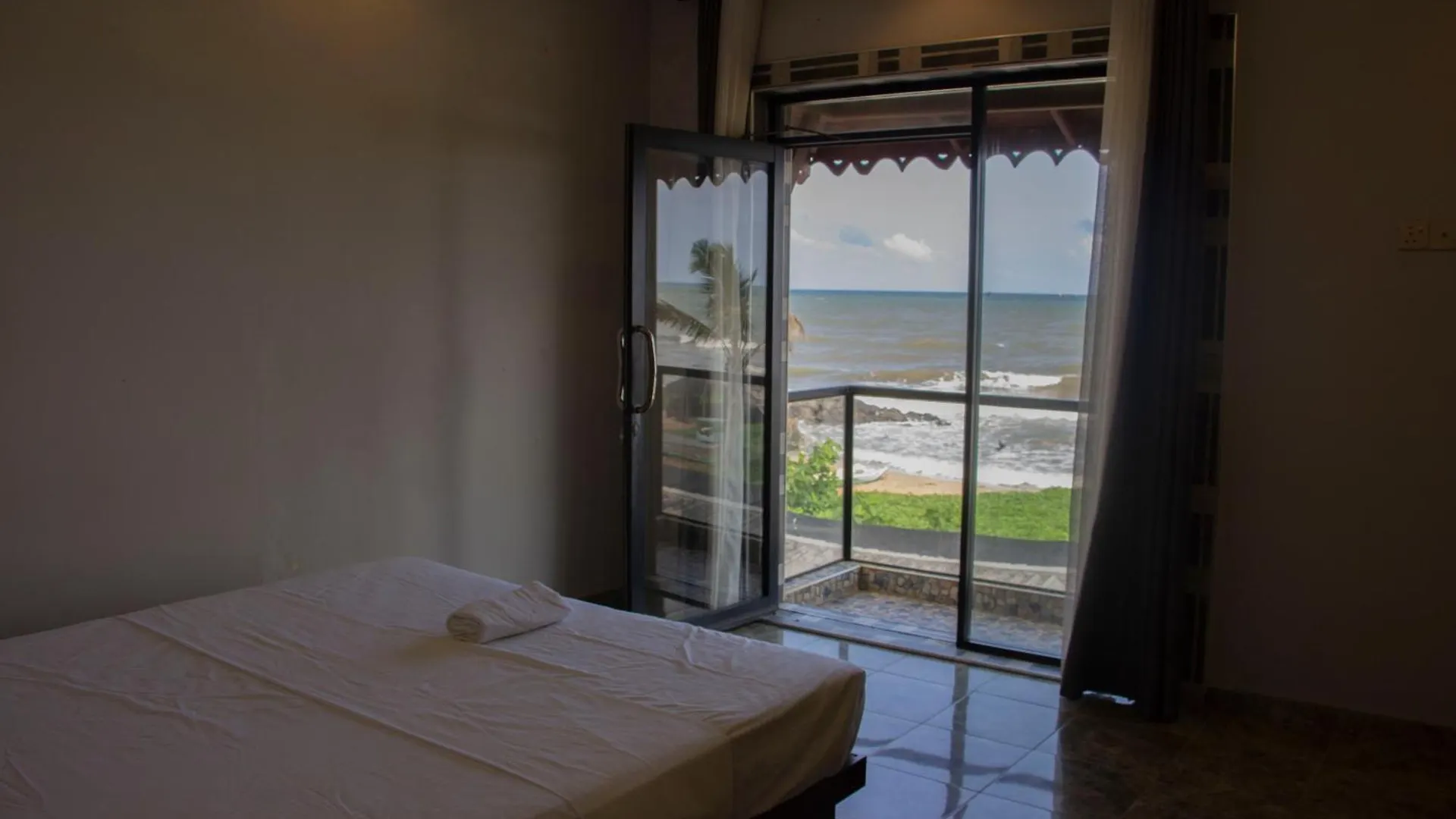 Varinias Beach Villa Negombo Guest house